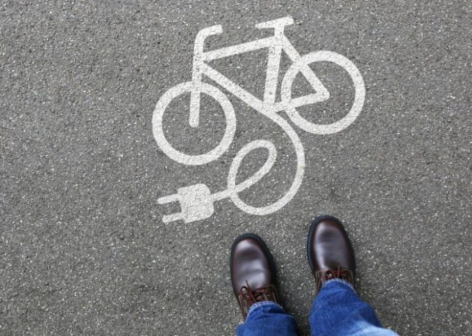 Innowacyjne ładowanie rowerów elektrycznych